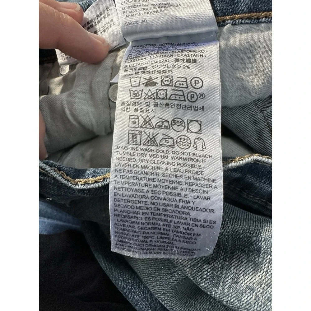 Levi's 559 Relaxed Straight Jeans Mens 34x30 Blue Fade Distressed Actual 34X28‎